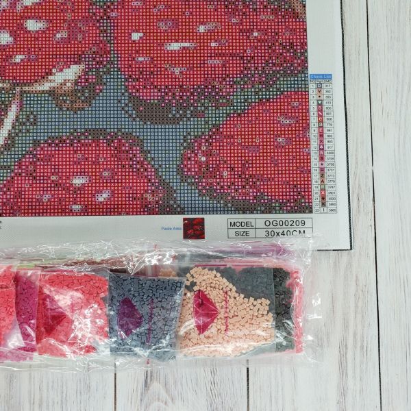 Алмазна вишивка алмазна мозаїка Стигла малинка 40x30 OG00209SS